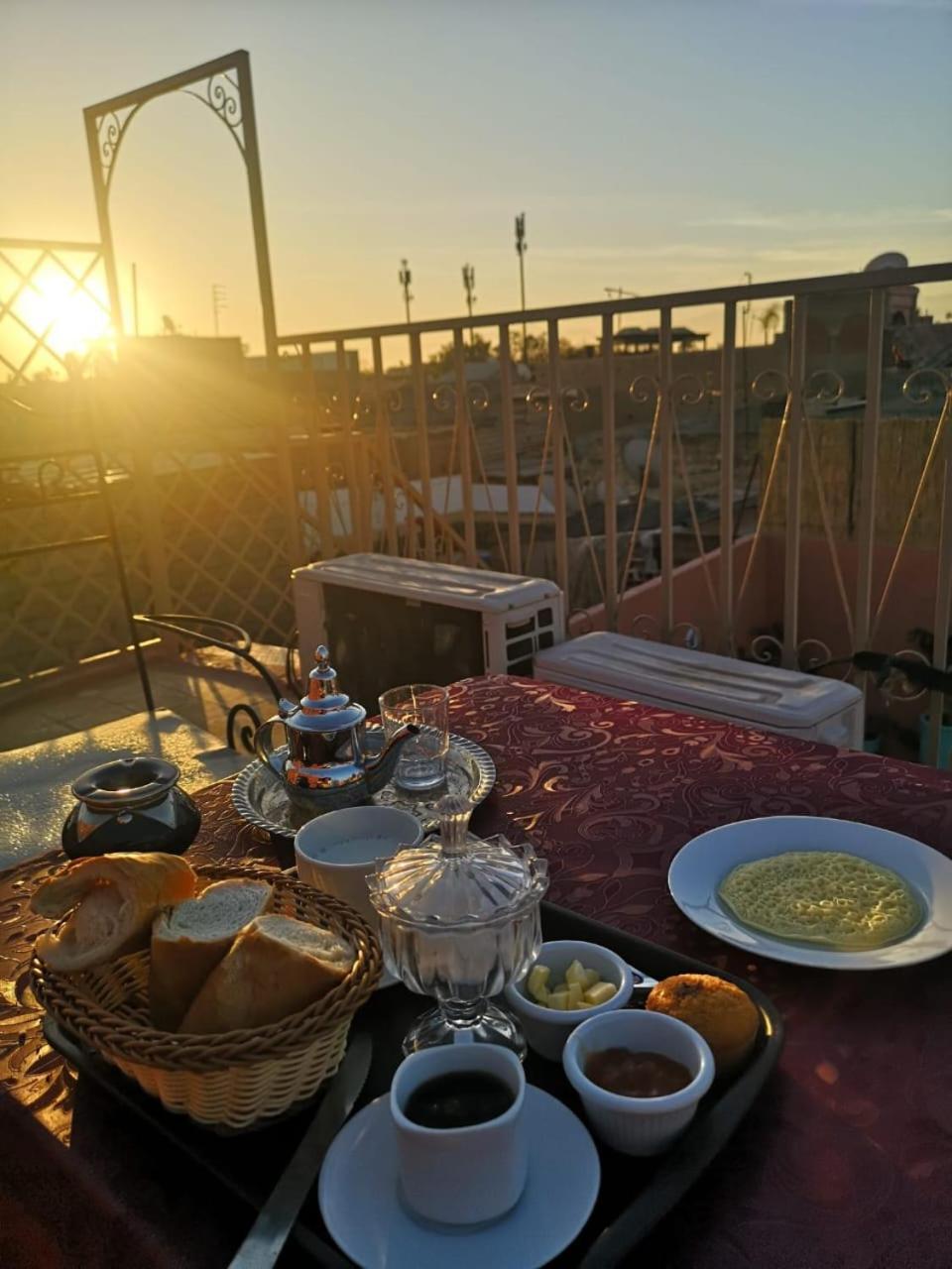 El Boussouni Hostel Marrakesh Eksteriør bilde